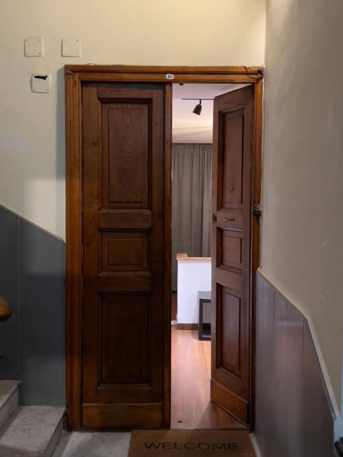 L' Altobasso - Atypical Neapolitan House Apartamento *